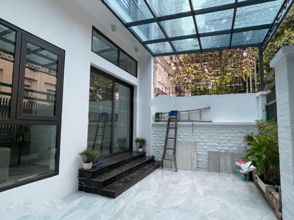 Bán gấp nhà 5 tầng kinh doanh thuận tiện tại Di Trạch, Hoài Đức, Hà Nội